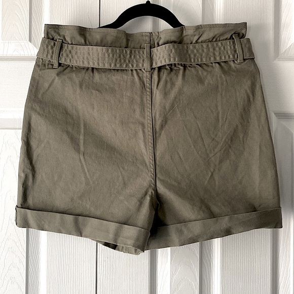 NWT Khaki green high waist shorts size M - Picture 4 of 4